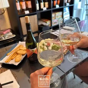 Vino bianco siciliano Etna Bianco DOC_a Tenuta Papale